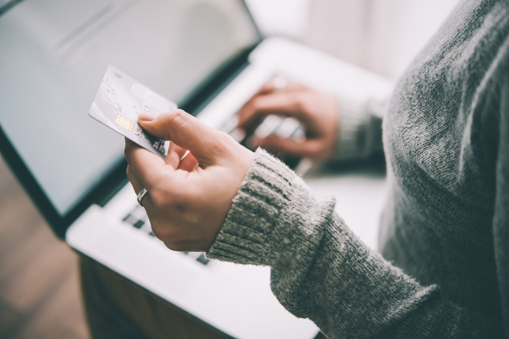 ways to build your credit as an immigrant
